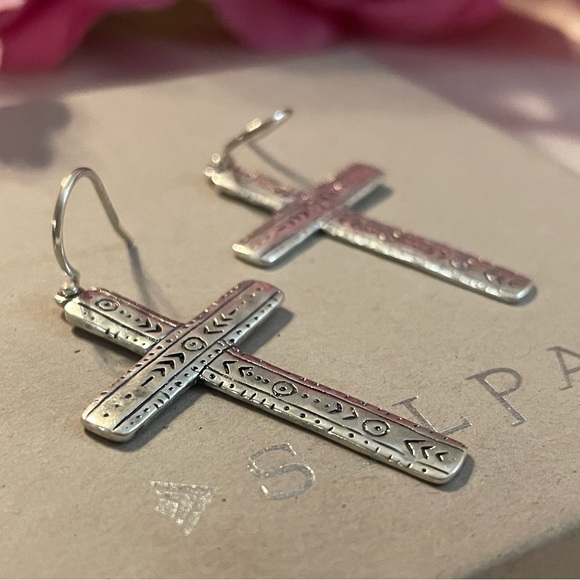 Silpada Cross ‘Ideal’ Sterling Silver Etched Engraved Earrings W3070 - Picture 7 of 13